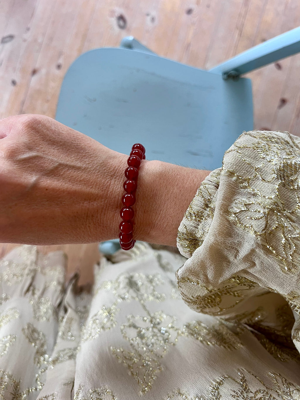 Rød karneol armbånd medio